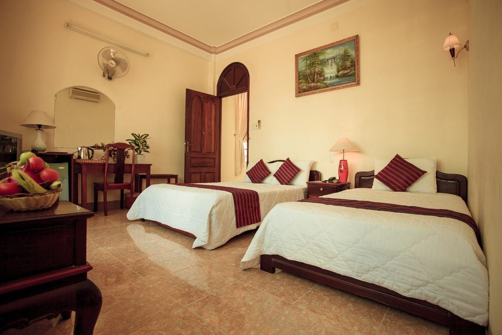 ORIOLE HOTEL & SPA